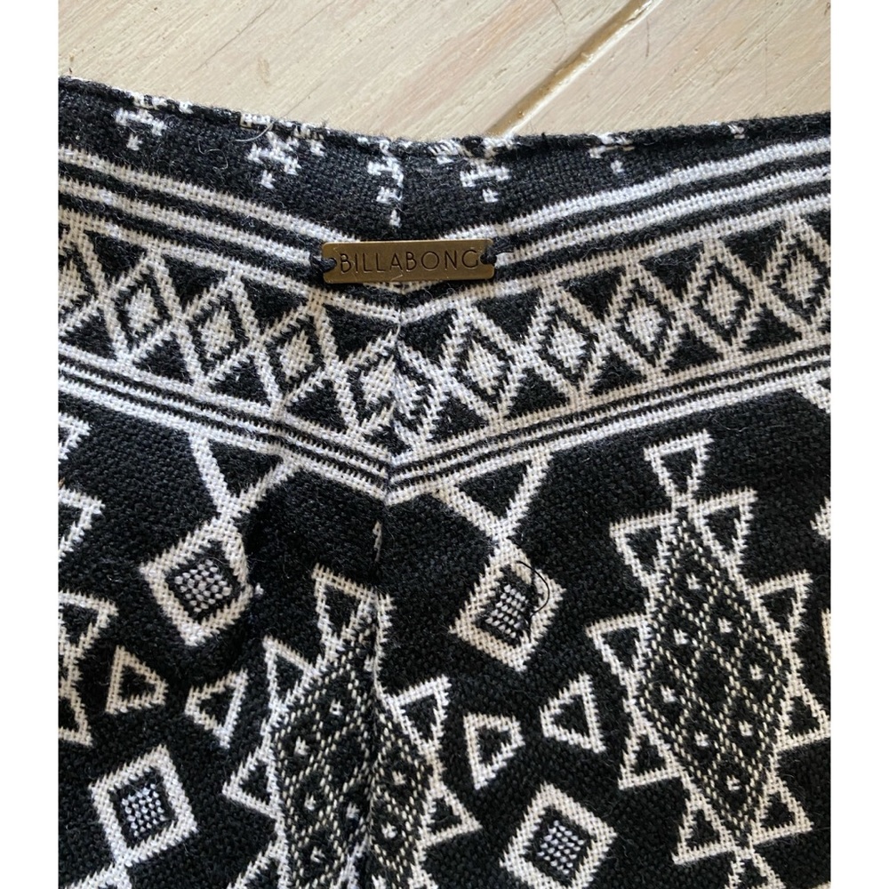 Billabong Tribal Aztec Print Knit Cotton Shorts -M - Picture 4 of 10